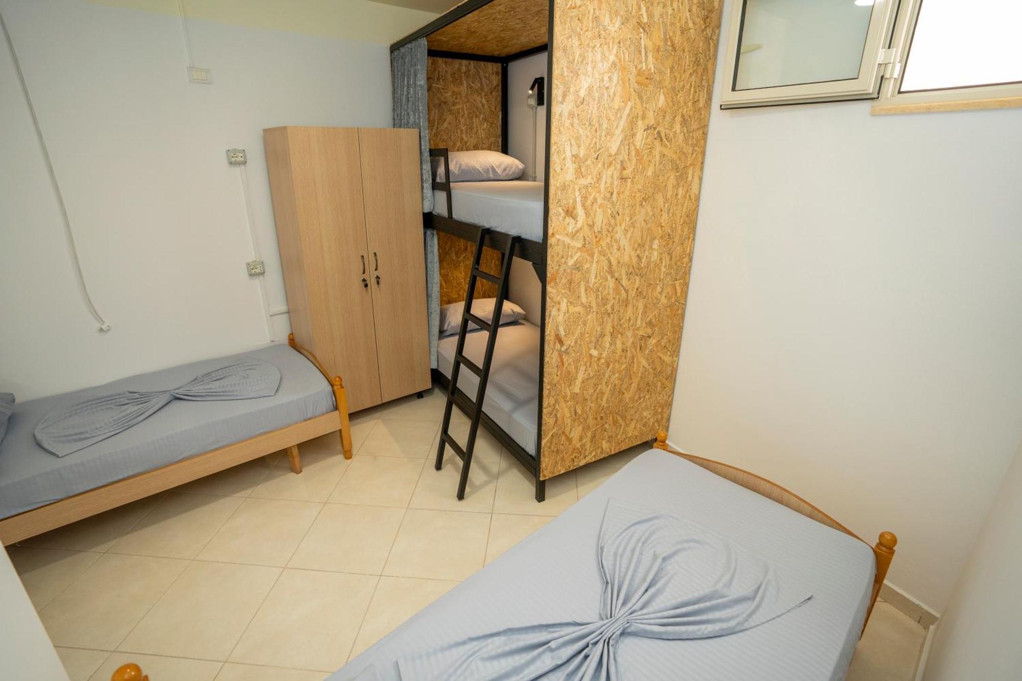 Golden Sleep Hostel Shkodër Esterno foto