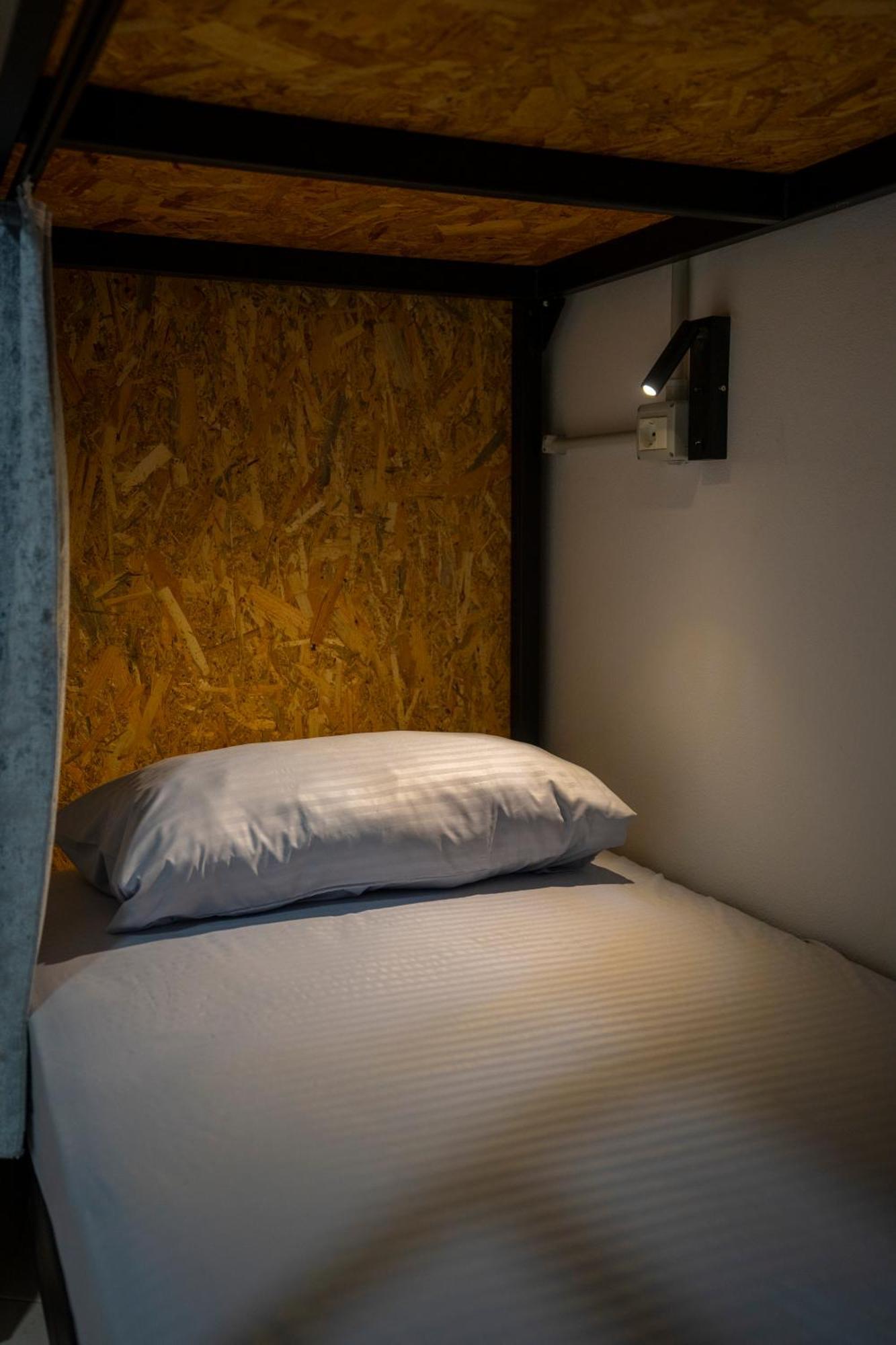 Golden Sleep Hostel Shkodër Esterno foto