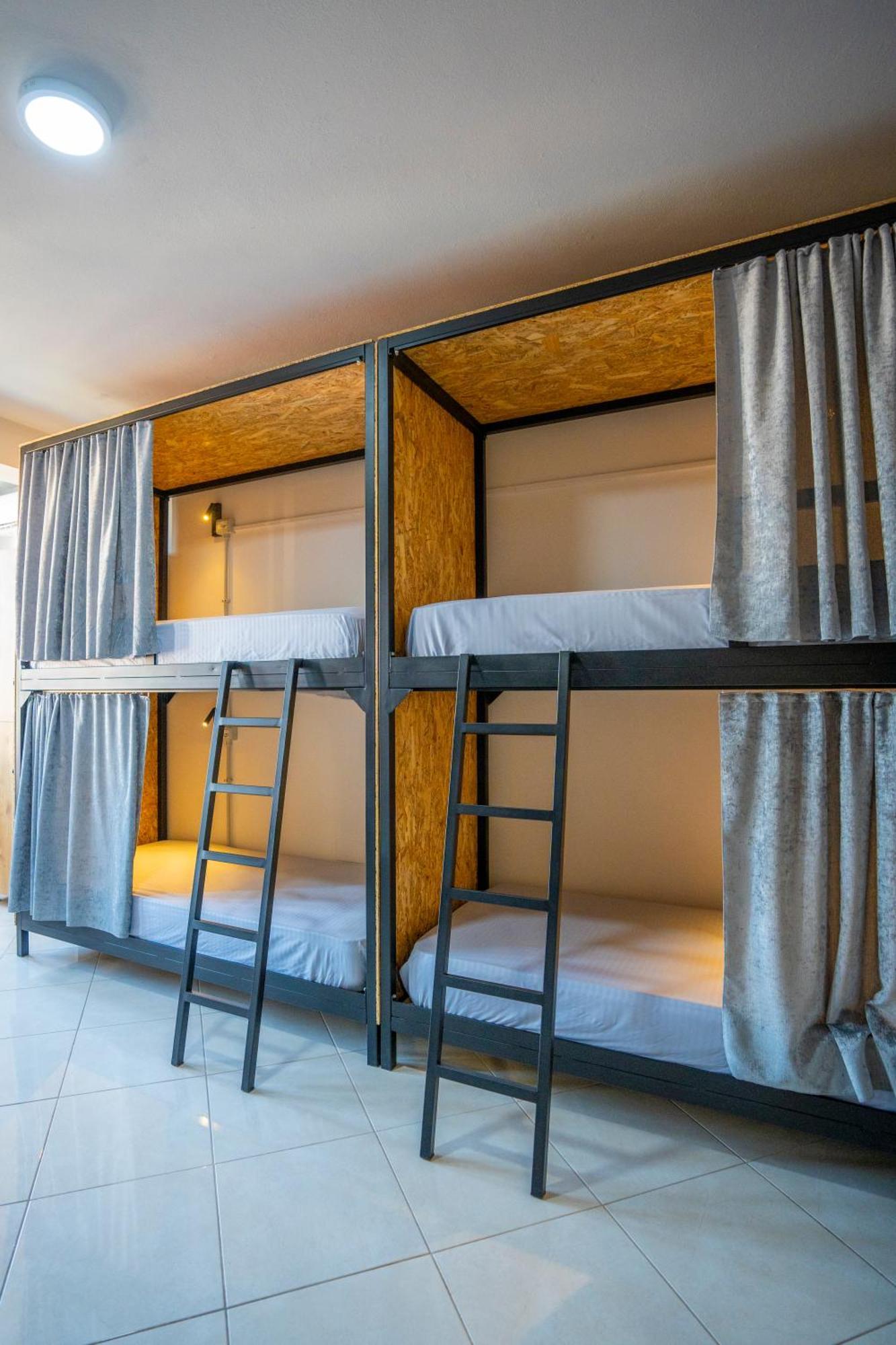 Golden Sleep Hostel Shkodër Esterno foto